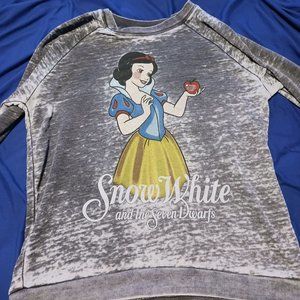 Snow White long sleeve sleep tee